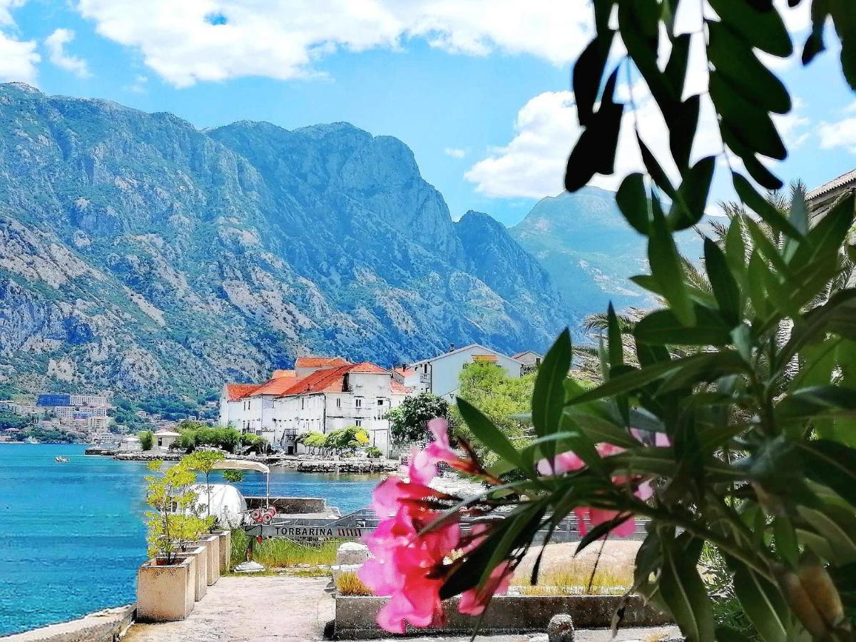 Blue Bay 2 Bedroom Apartment Prčanj 外观 照片